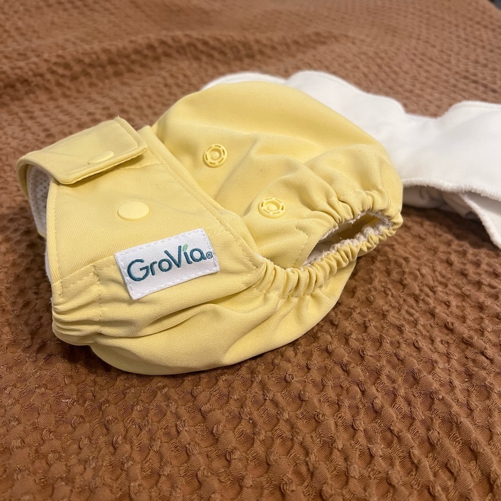 GroVia Yellow Diaper Cover with 2 snap inserts- EUC